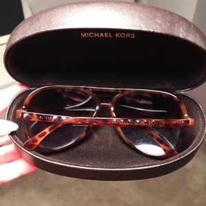 Michael Kors tortious aviator